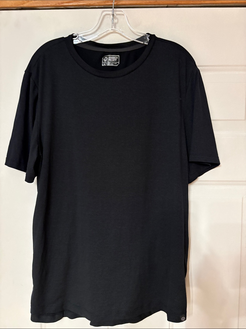 Mondetta Black Short Sleeve Crew Neck Tee